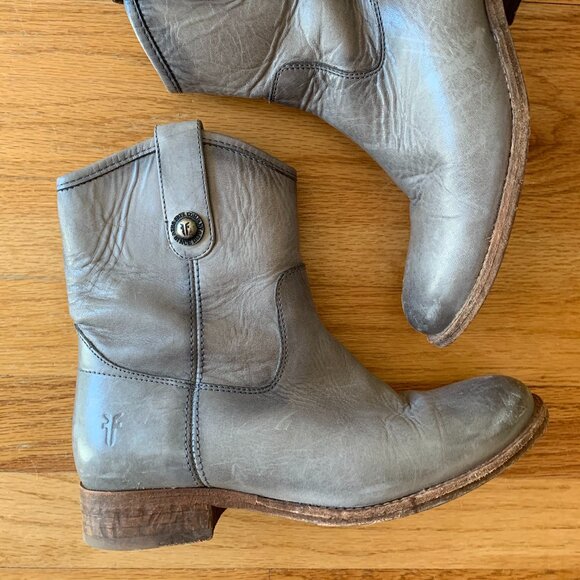 FRYE Melissa Button Leather Boot, Grey, Size 6 - Picture 1 of 6